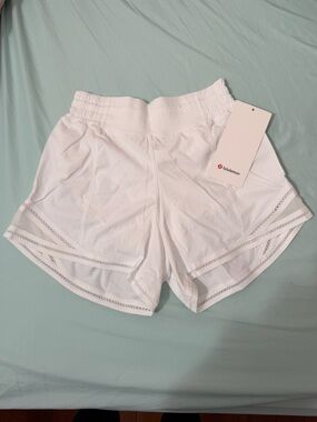 lululemon athletica Women's White Athletic Shorts size 2